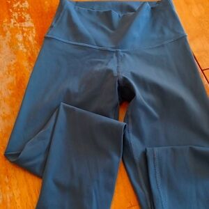 TNA action full leggings size XS